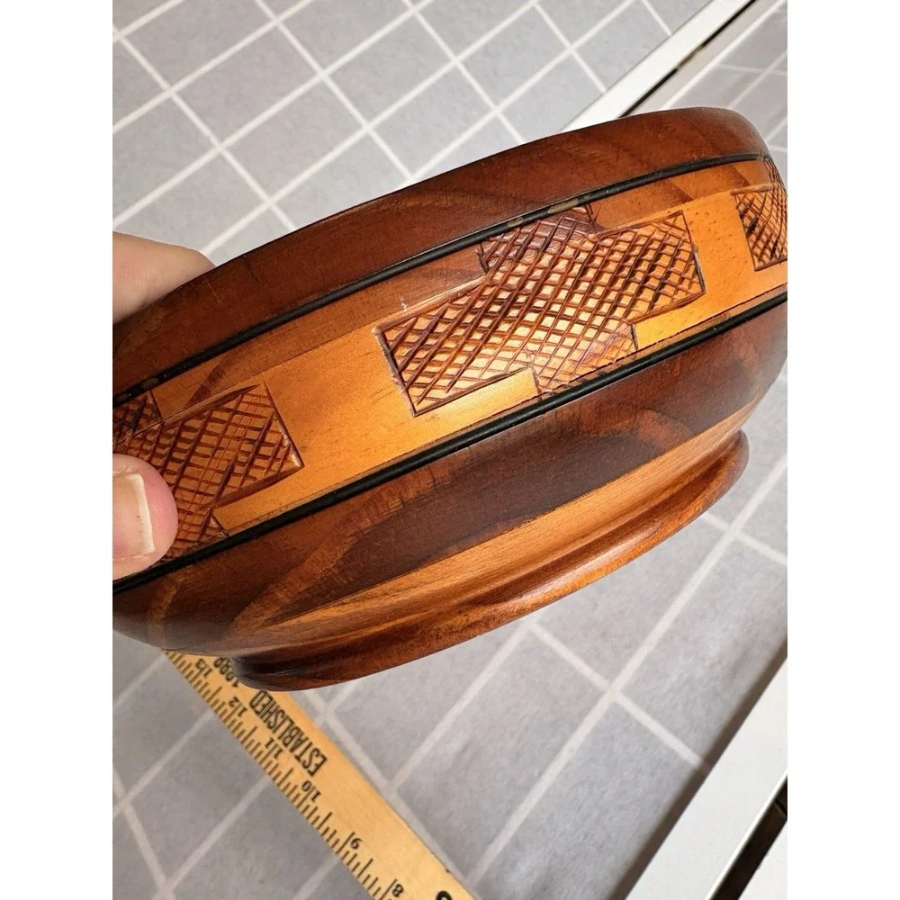Vintage 90s‎ Hand-Carved Hardwood 8.5